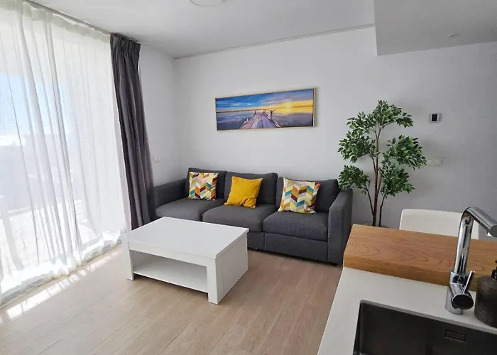 Bonito Carvajal - - The Wave * Fuengirola